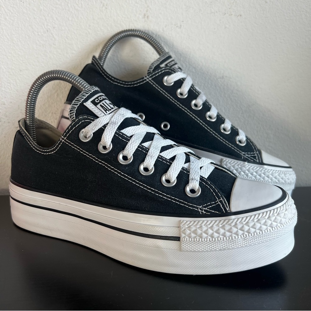 Converse Women’s All Star Low Platform Sneakers Sz 6.5 Black Canvas Chuck Taylor